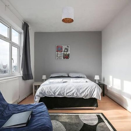Large Modern Apartment With Garden Sleeps 10 Guests Londra Esterno foto